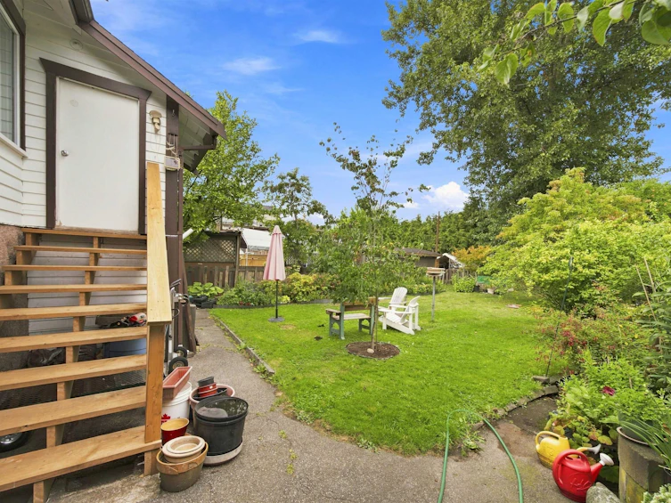 247 Wood Street, New Westminster, BC, V3M 5K5 - 2