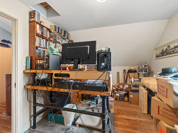 247 Wood Street, New Westminster, BC, V3M 5K5 - 9