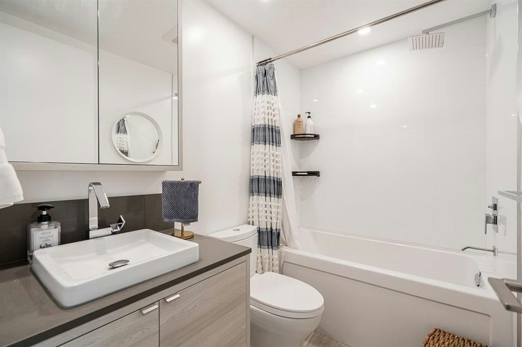303-4488 Juneau Street, Burnaby, BC, V5C 0M4 - 14