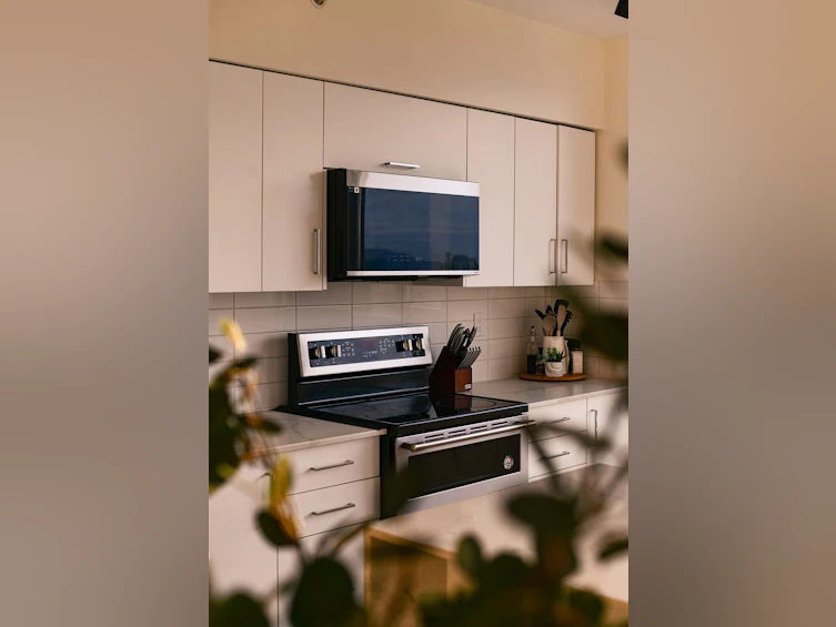 1004-4028 Knight Street, Vancouver, BC, V5N 5Y8 - 7