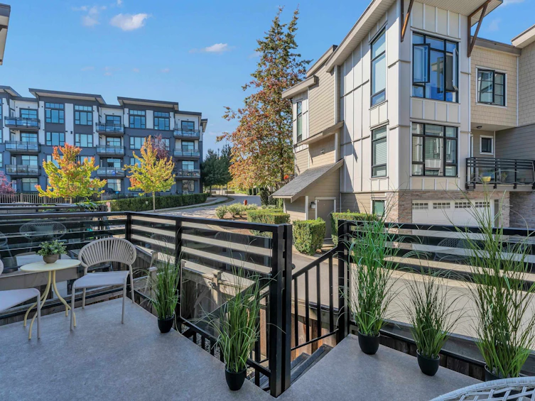 11-9989 E Barnston Drive, Surrey, BC, V4N 6N3 - 18