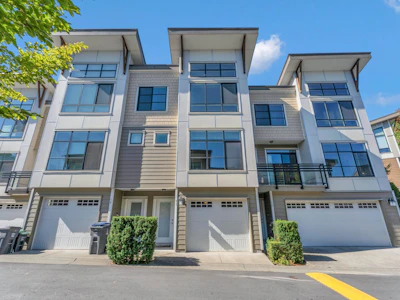 11-9989 E Barnston Drive - 2