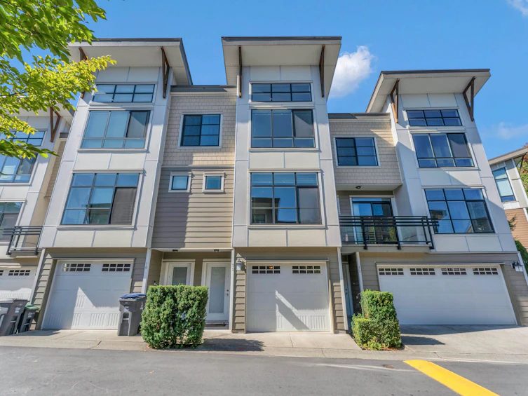 11-9989 E Barnston Drive, Surrey, BC, V4N 6N3 - 2