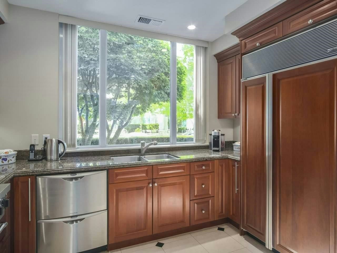 410 Beach Crescent, Vancouver, BC, V6Z 3E9 - 12