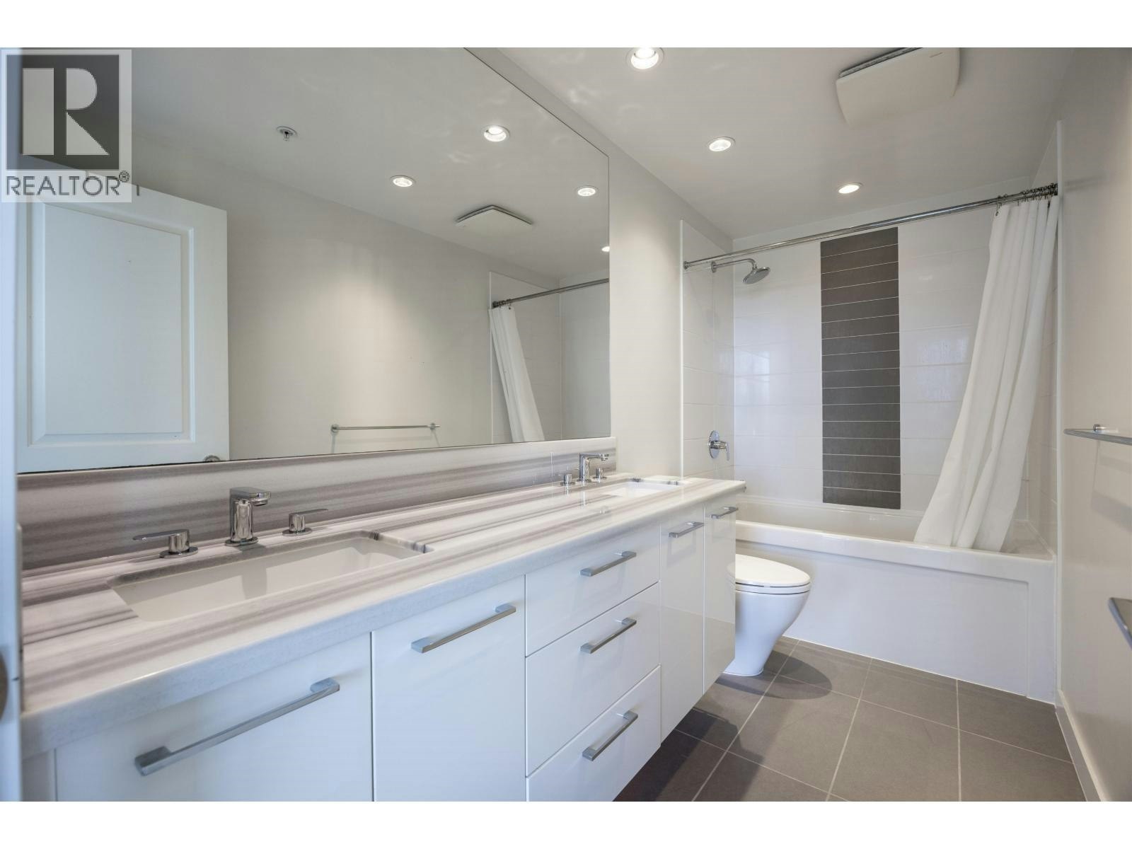 1803-4880 Bennett Street, Burnaby, BC, V5H 0C1 - 3