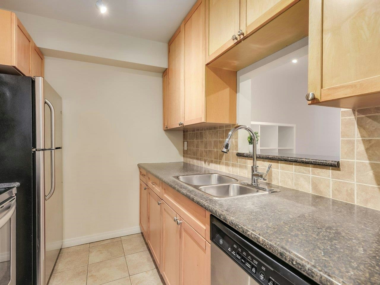 117-555 W 14th Avenue, Vancouver, BC, V5Z 4G8 - 9
