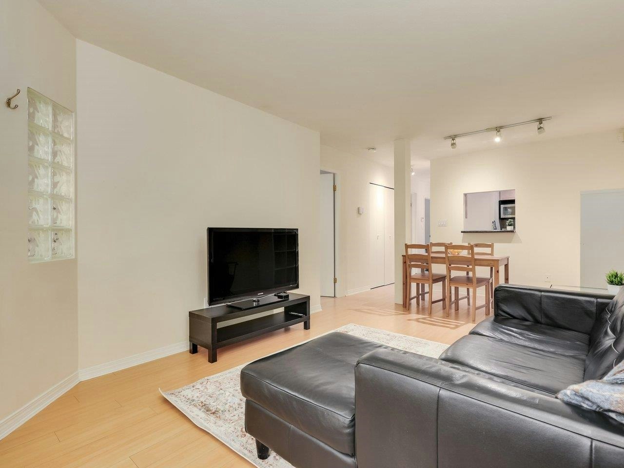 117-555 W 14th Avenue - 3