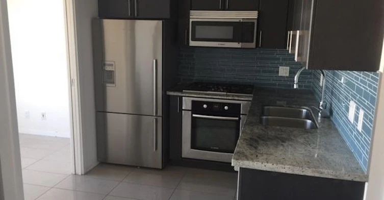 711-1887 Crowe Street, Vancouver, BC, V5Y 0B4 - 10
