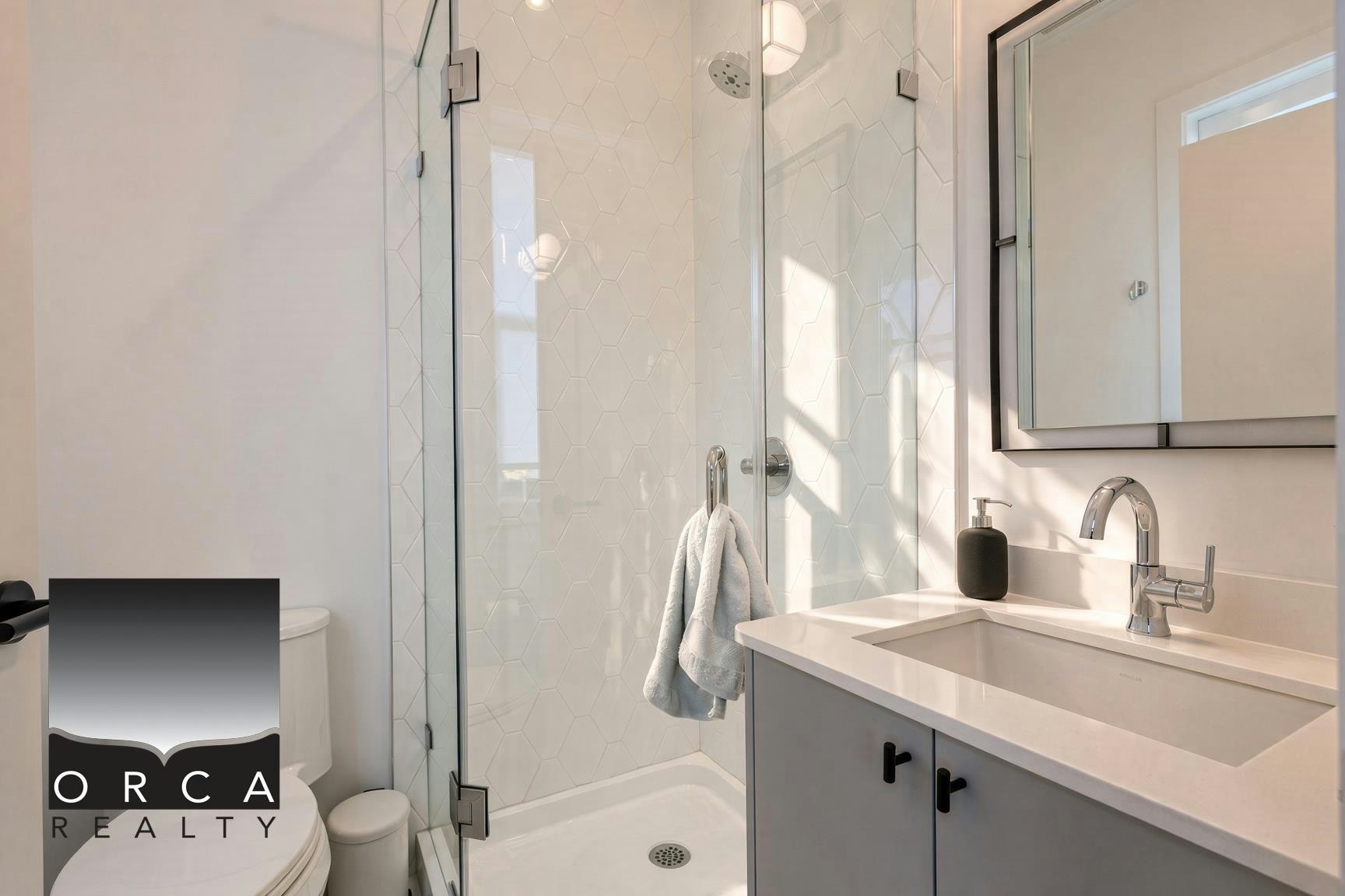 1784 Charles Street, Vancouver, BC, V5L 2T5 - 18
