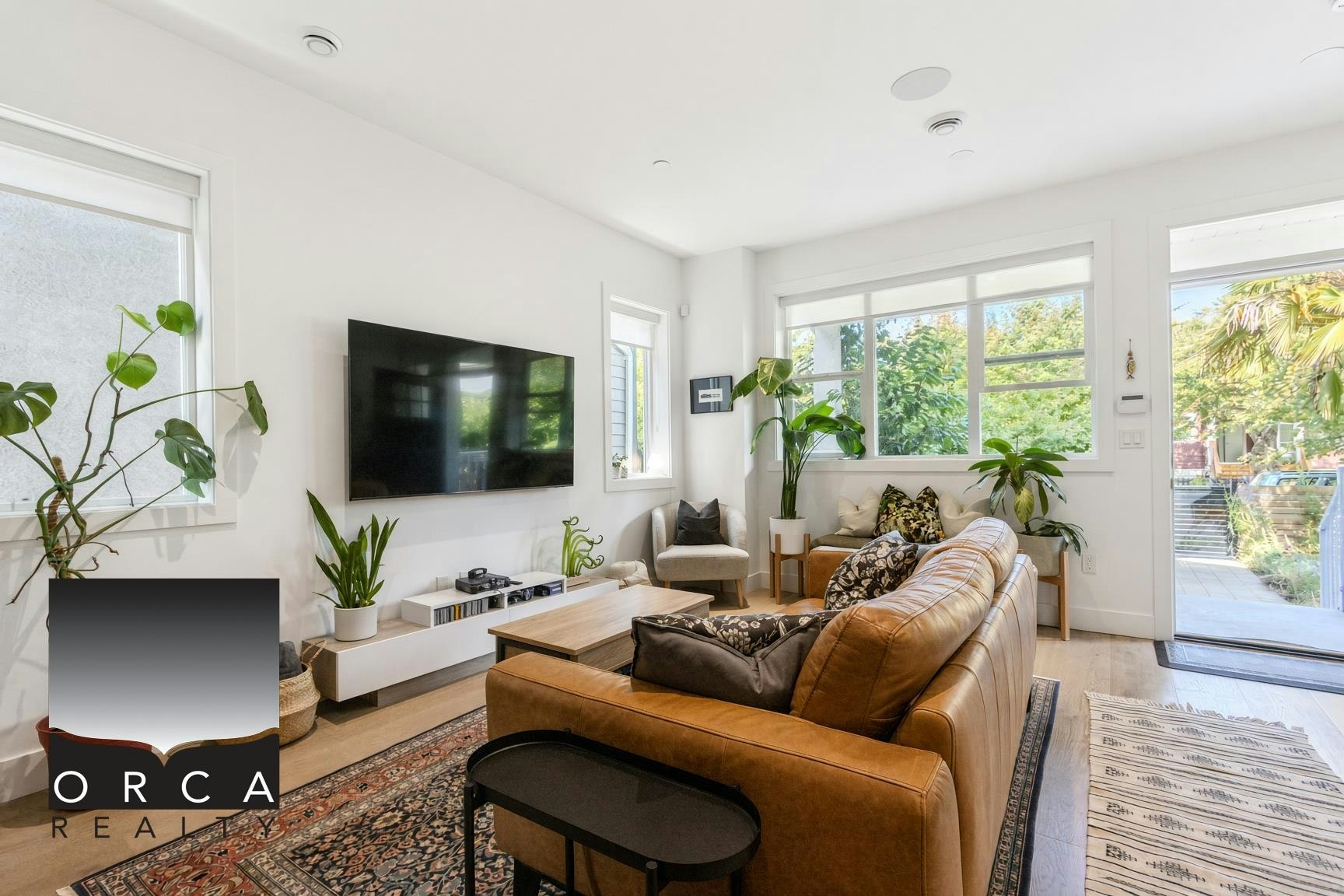 1784 Charles Street, Vancouver, BC, V5L 2T5 - 3