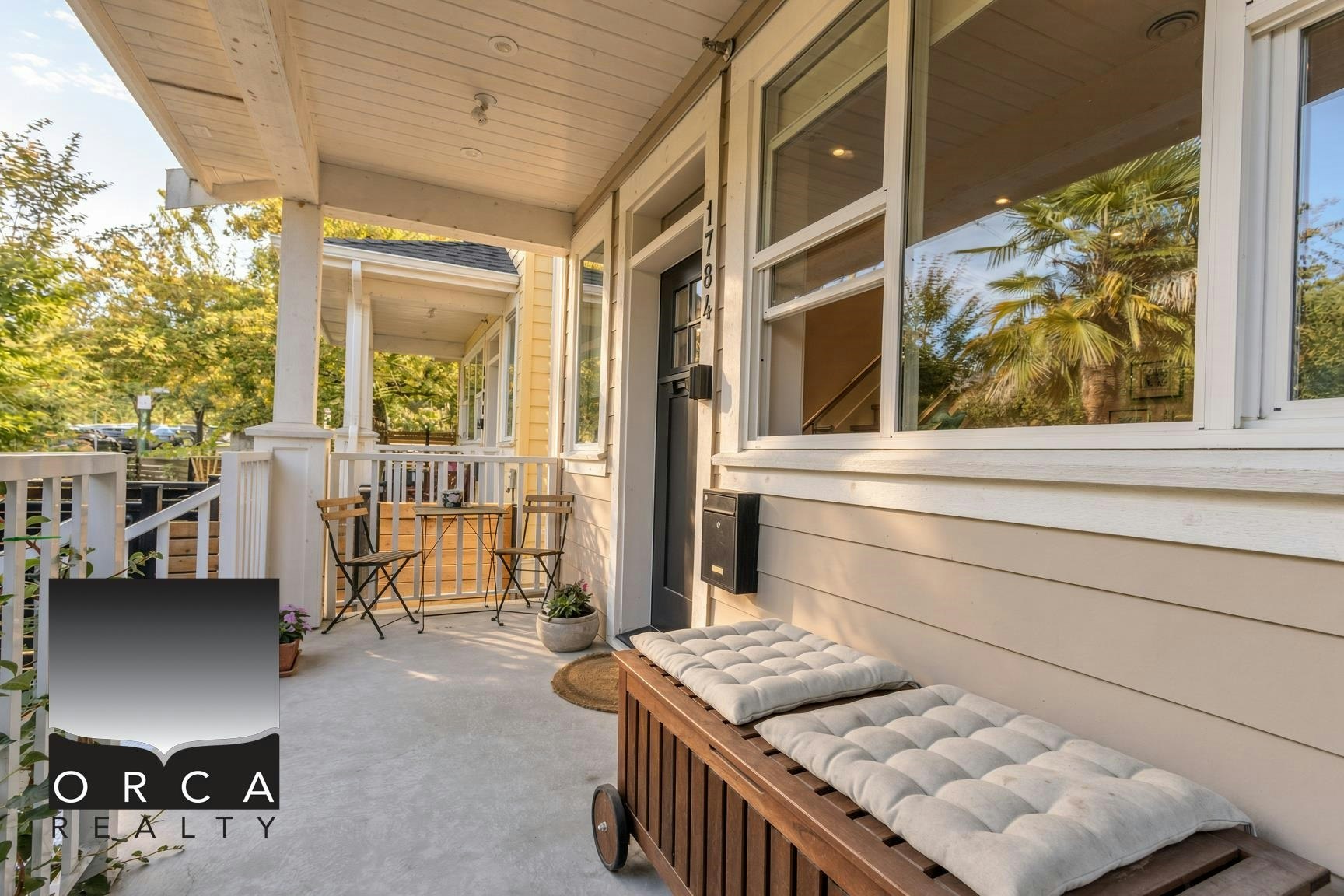 1784 Charles Street, Vancouver, BC, V5L 2T5 - 2