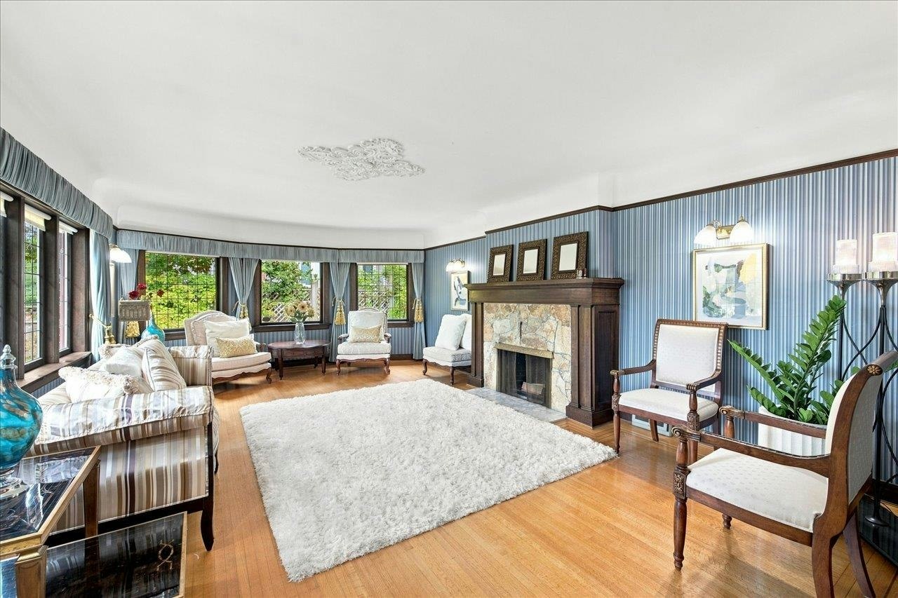 5584 Maple Street - 3
