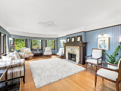 5584 Maple Street - 3