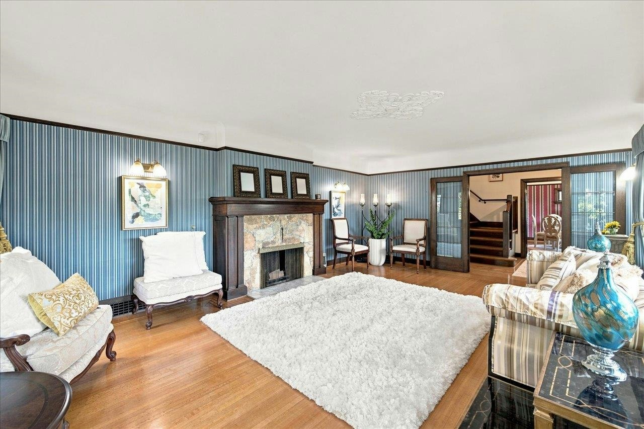 5584 Maple Street - 5