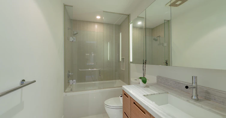 37XX, 777 Richards Street, Vancouver, BC, V6B 0M6 - 9