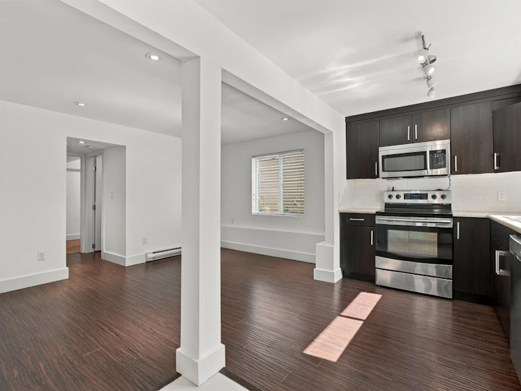 1153 Wellington Drive, North Vancouver, BC, V7K 1L3 - 37
