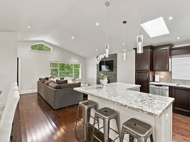 1153 Wellington Drive, North Vancouver, BC, V7K 1L3 - 10