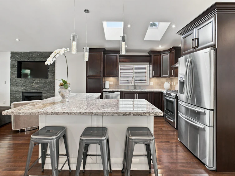 1153 Wellington Drive, North Vancouver, BC, V7K 1L3 - 9