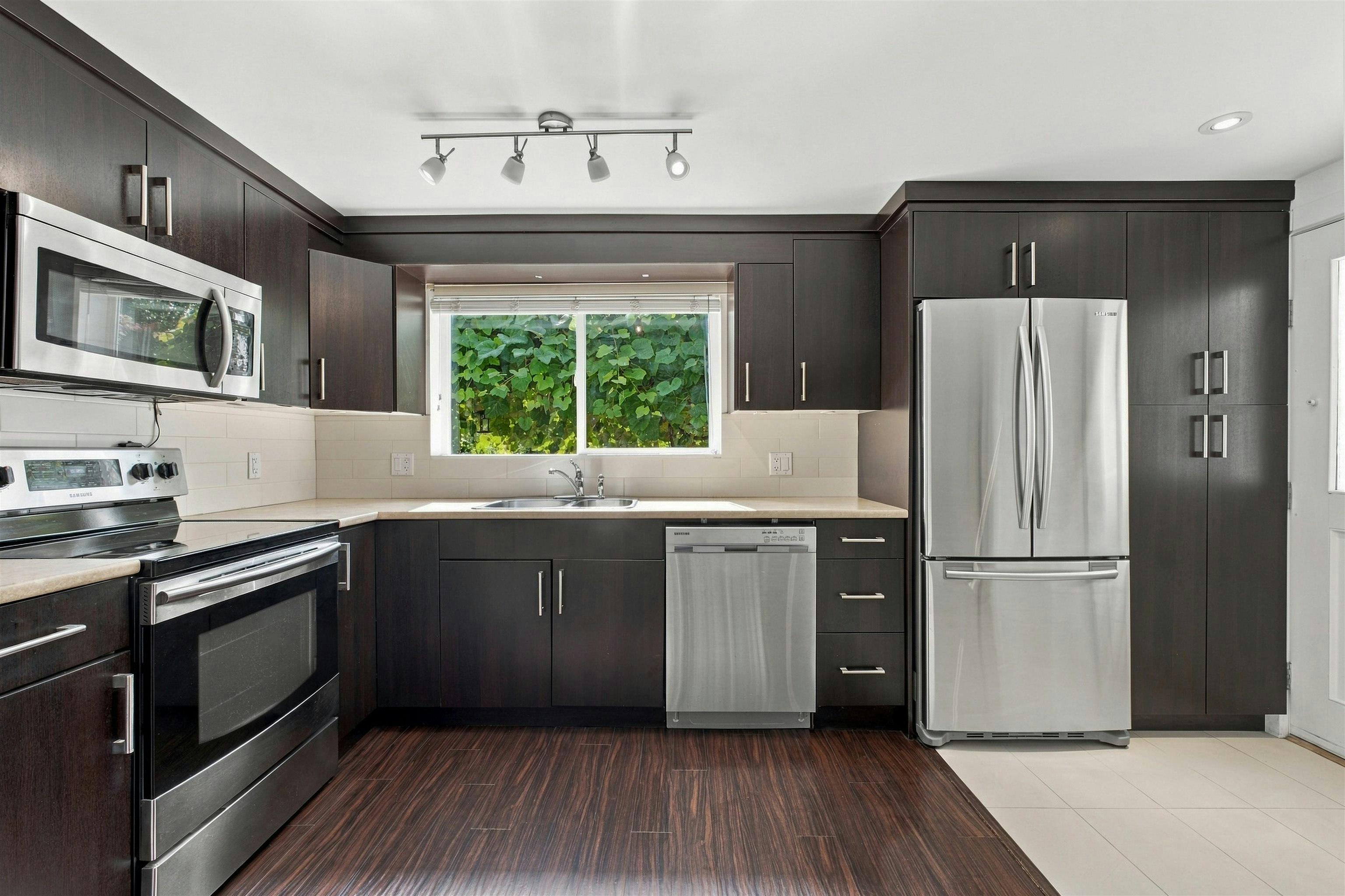 1153 Wellington Drive, North Vancouver, BC, V7K 1L3 - 36