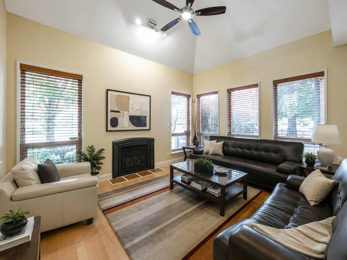 8-15055 20 Avenue, Surrey, BC, V4A 9Y2
