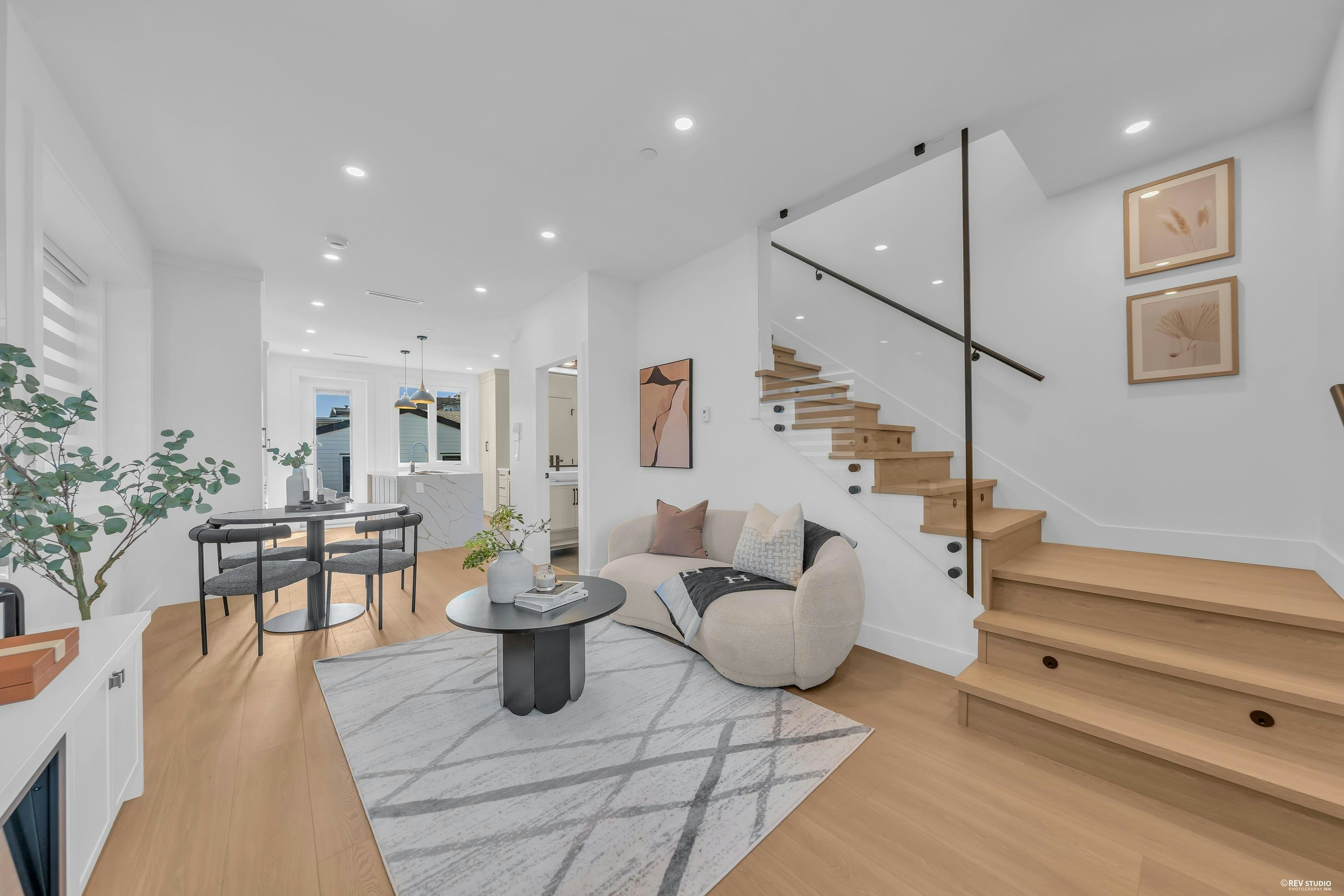 4328 Rupert Street - 3