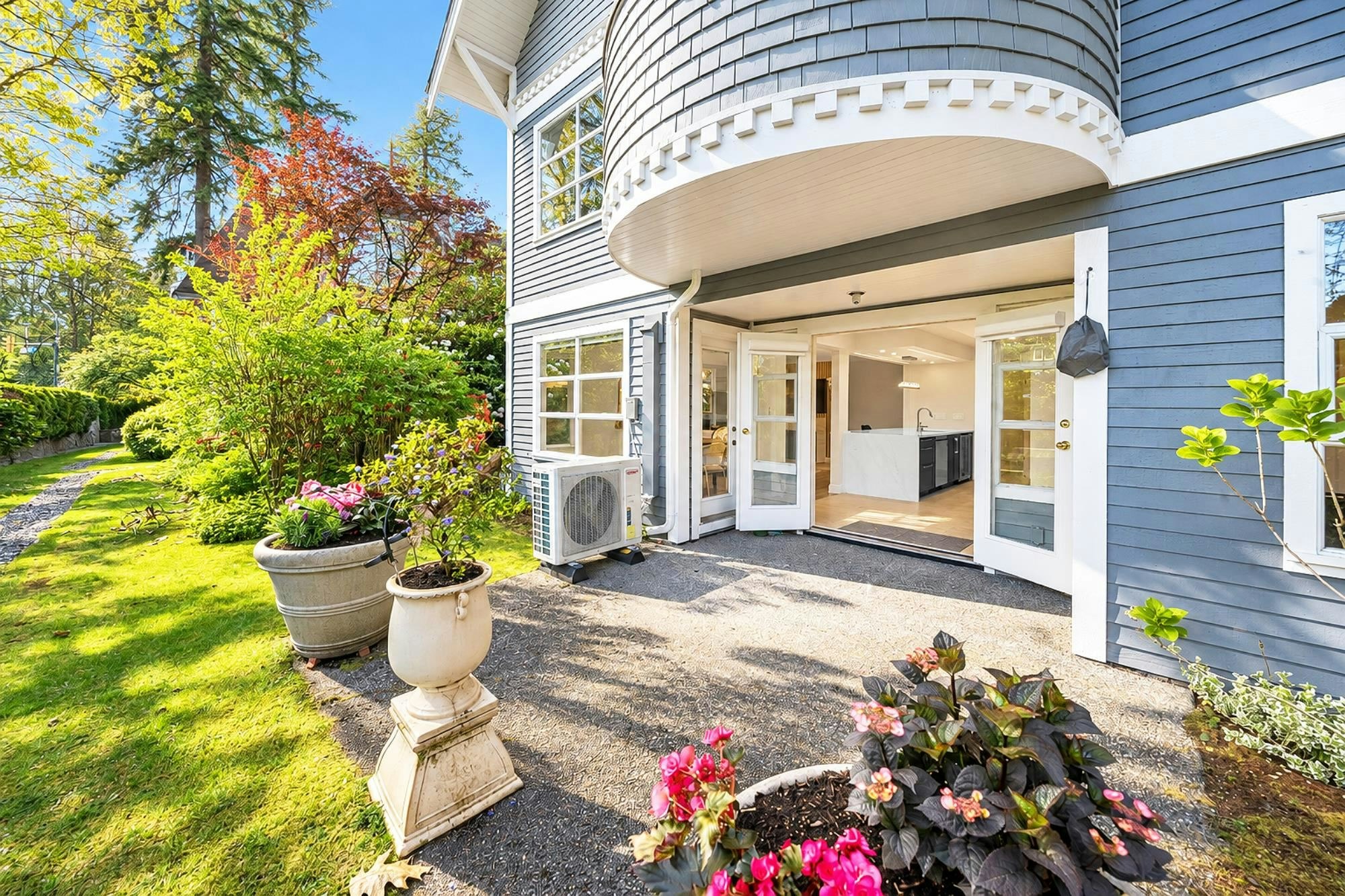 103-3399 Capilano Crescent, North Vancouver, BC, V7R 4W7