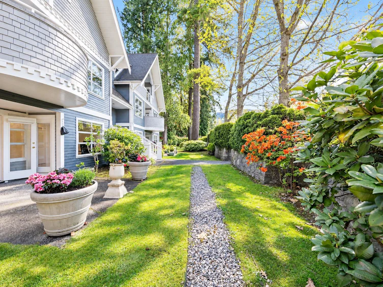 103-3399 Capilano Crescent, North Vancouver, BC, V7R 4W7 - 11
