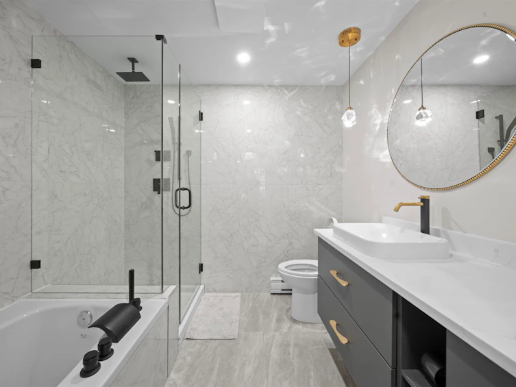 103-3399 Capilano Crescent, North Vancouver, BC, V7R 4W7 - 25