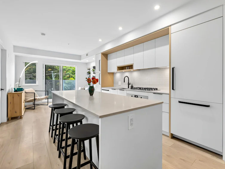 411-2520 Guelph Street, Vancouver, BC, V5T 0K7 - 5