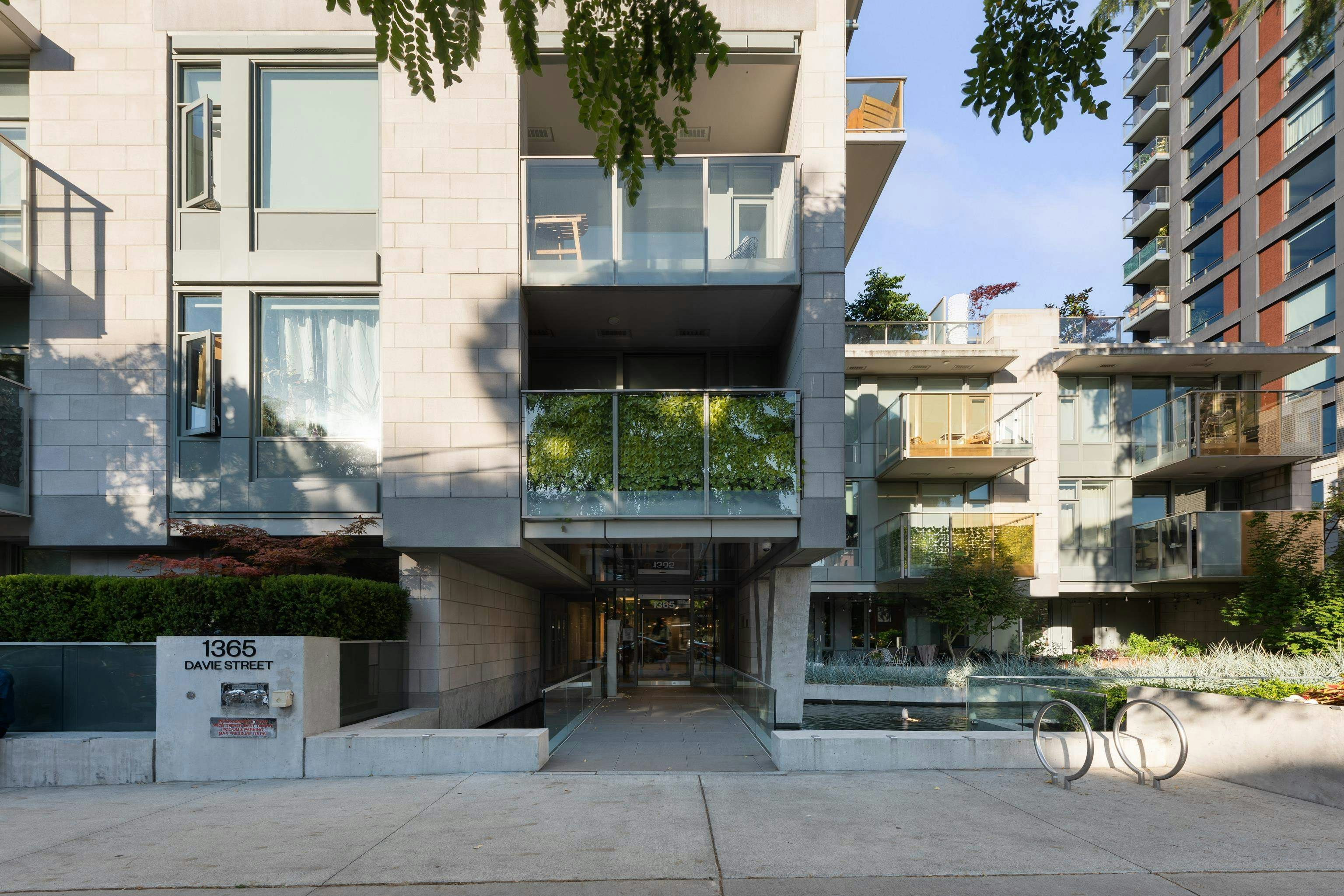 403-1365 Davie Street, Vancouver, BC, V6E 1N5 - 23