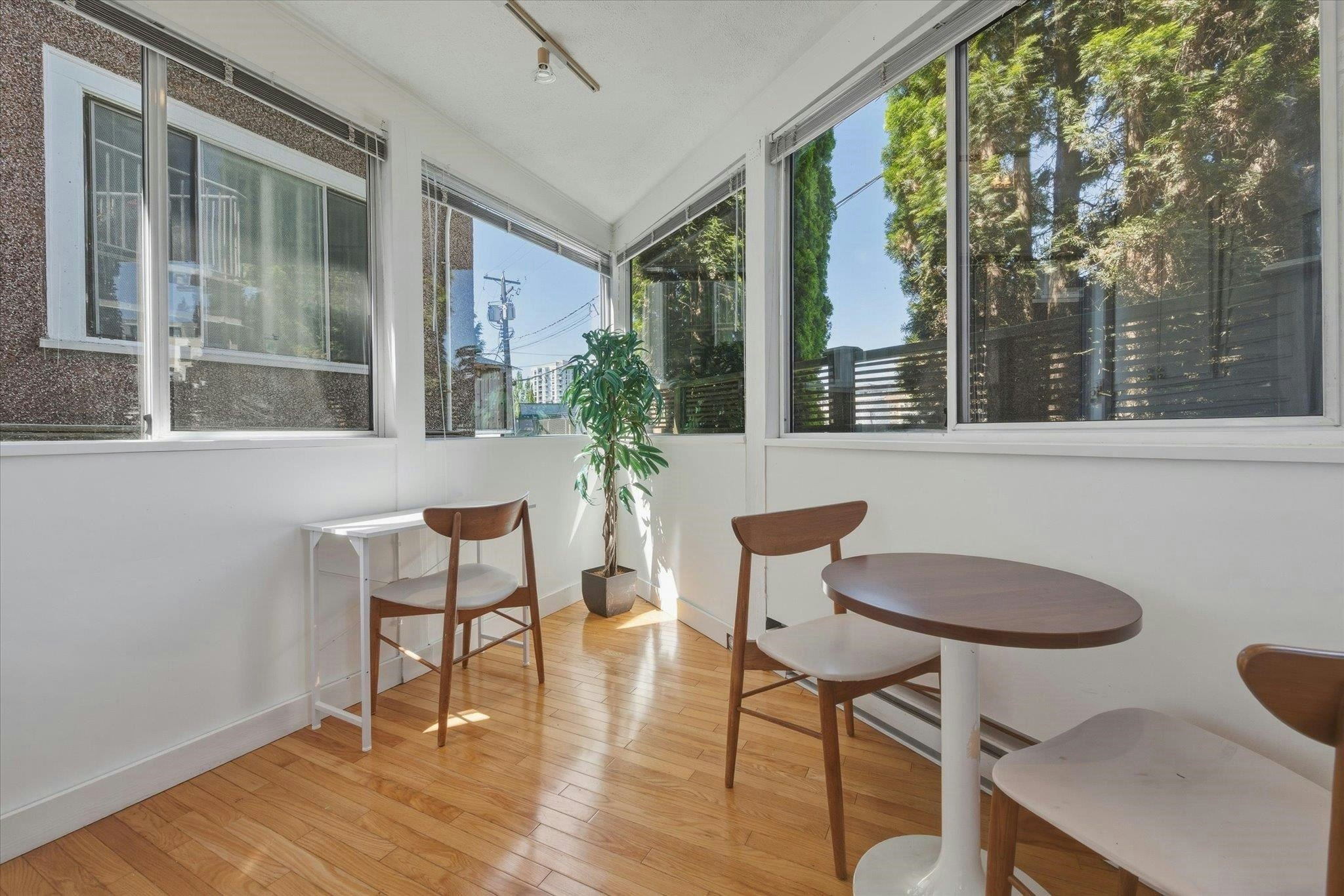 1239 E 22nd Avenue - 5