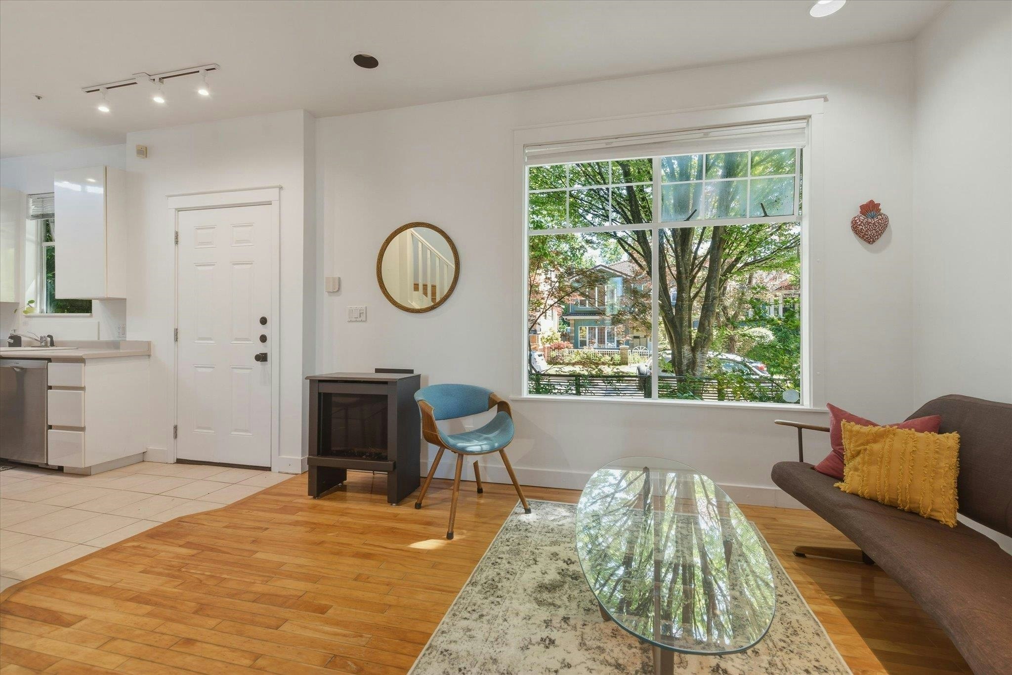 1239 E 22nd Avenue - 3
