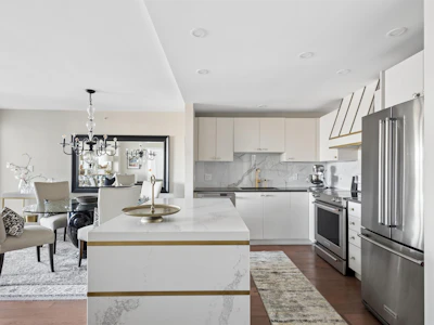 1204-5611 Goring Street - 5