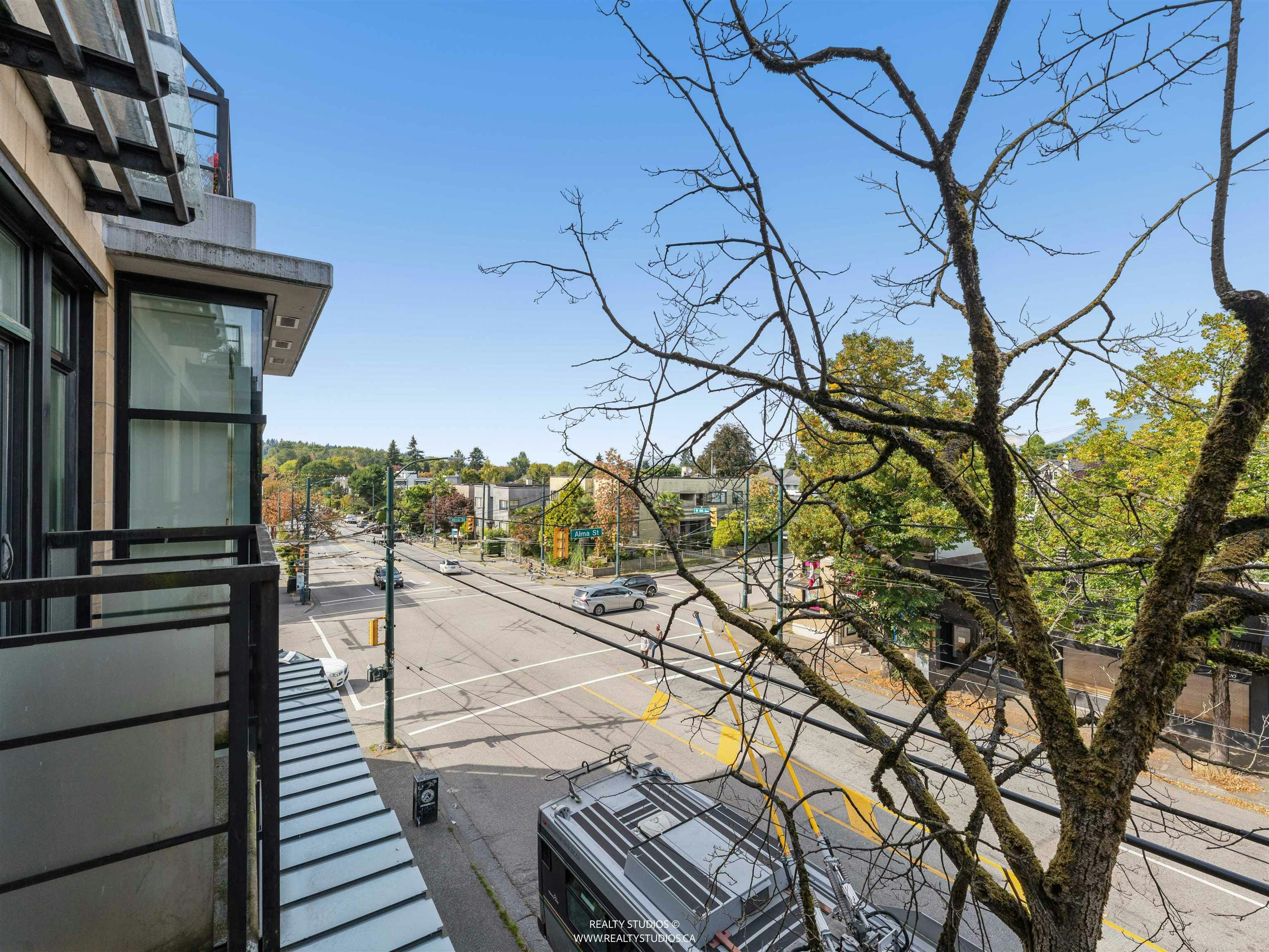 306-2020 Alma Street, Vancouver, BC, V6R 3P9 - 8