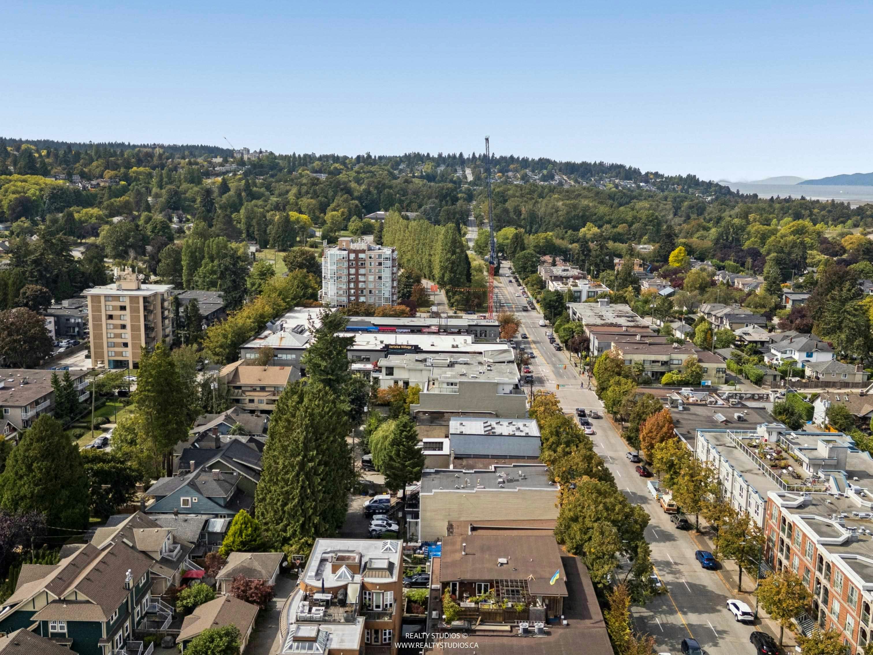 306-2020 Alma Street, Vancouver, BC, V6R 3P9 - 36