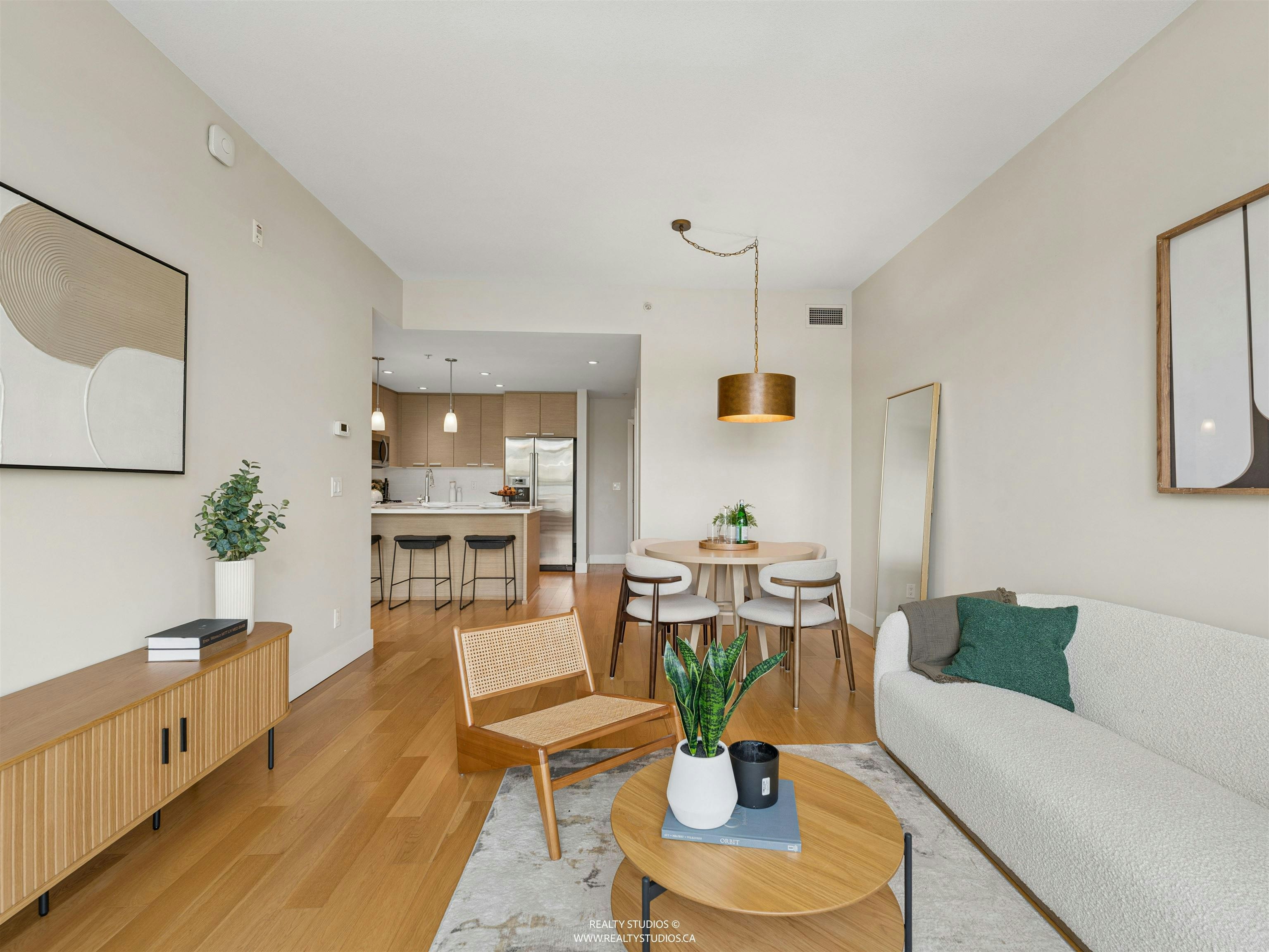 306-2020 Alma Street - 3
