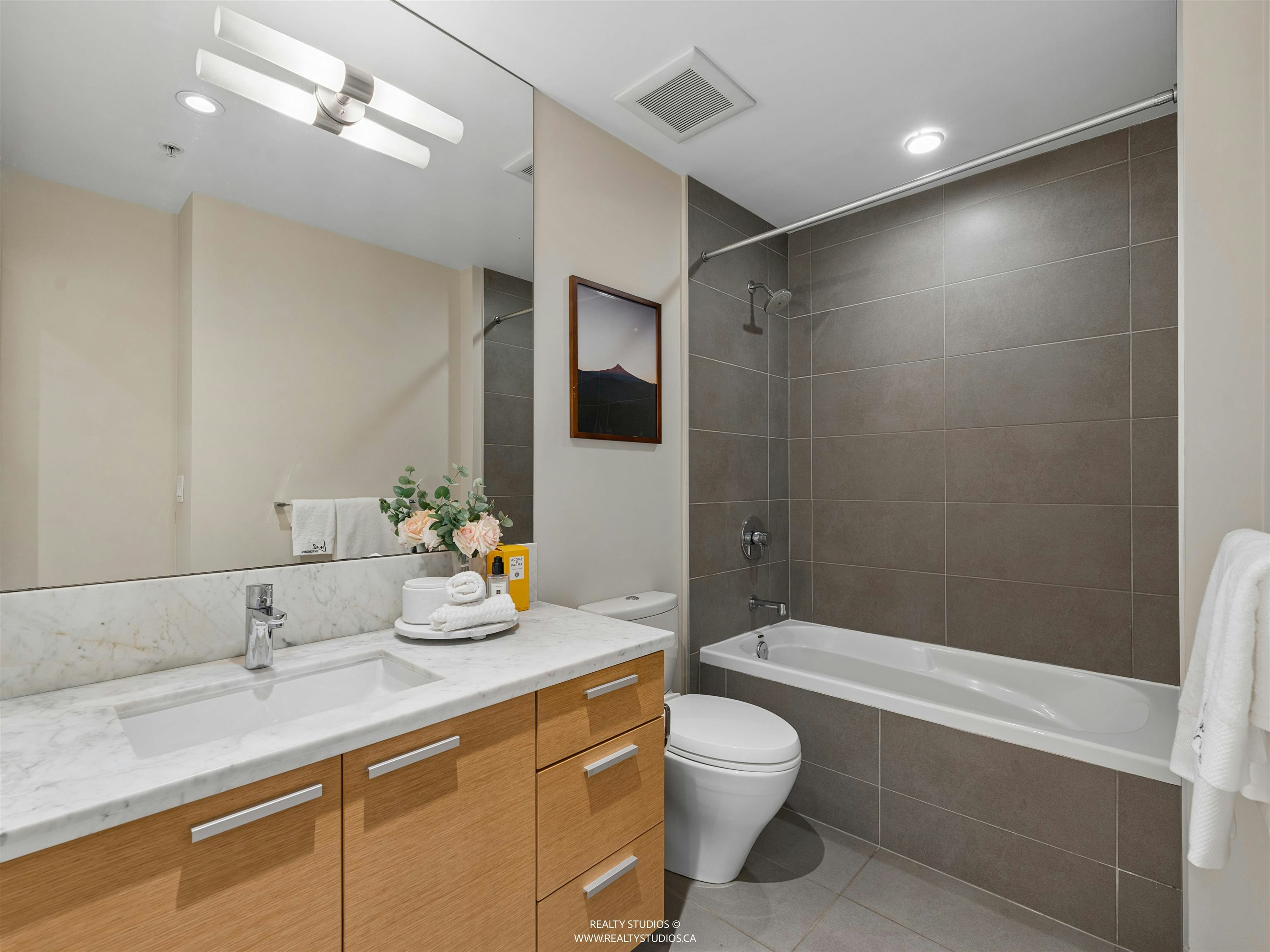 306-2020 Alma Street, Vancouver, BC, V6R 3P9 - 22