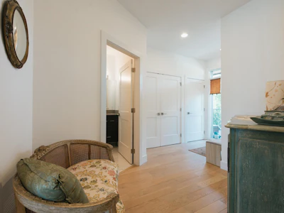302-5780 Marine Way - 4