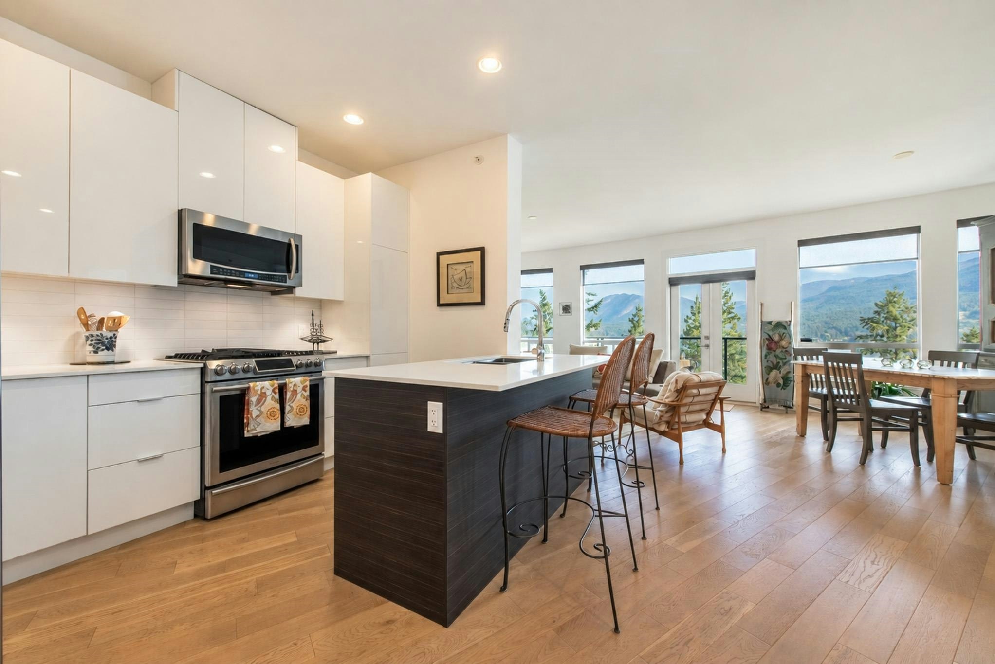 302-5780 Marine Way, Sechelt, BC, V7Z 0L8 - 7