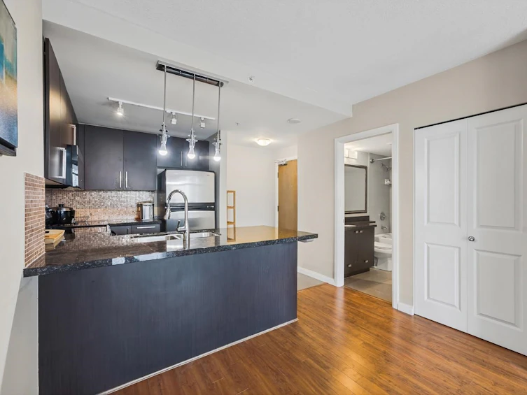 1205-888 Carnarvon Street, New Westminster, BC, V3M 0C6 - 7