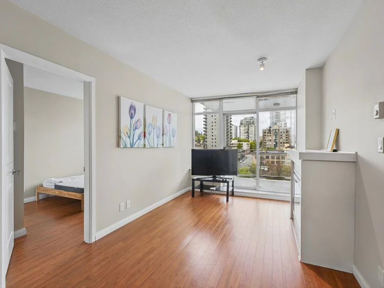 1205-888 Carnarvon Street, New Westminster, BC, V3M 0C6 - 3
