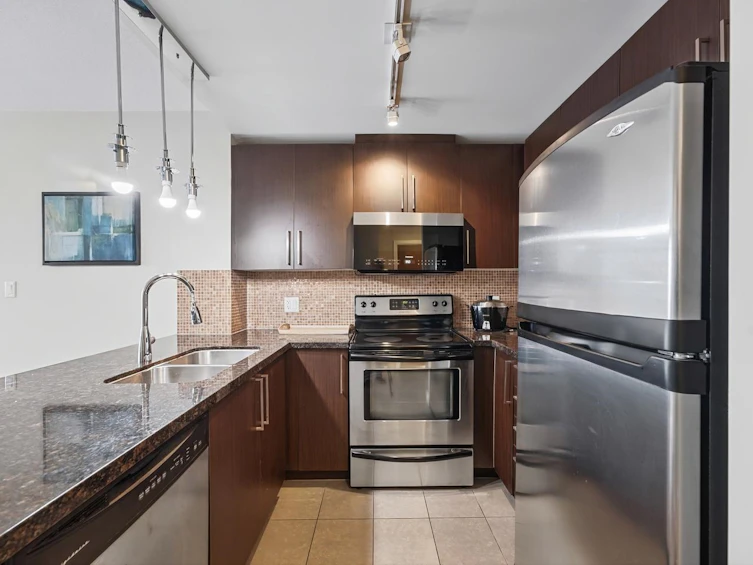 1205-888 Carnarvon Street, New Westminster, BC, V3M 0C6 - 8