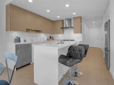 1106-7769 Park Crescent - 4