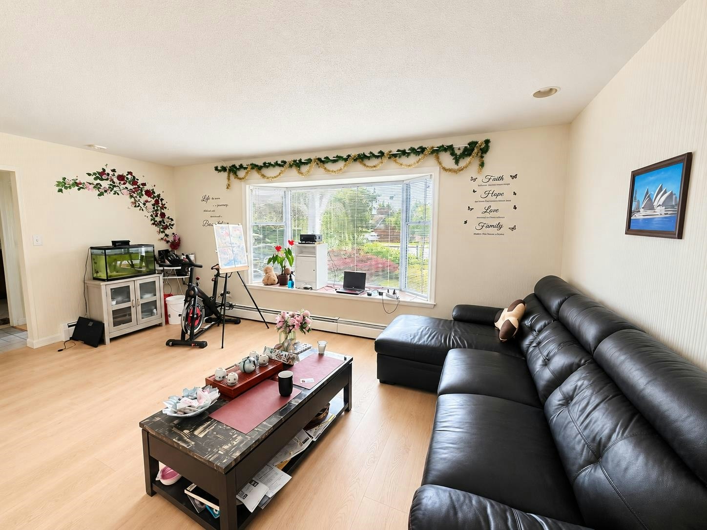 1374 Sowden Street, North Vancouver, BC, V7P 1L8 - 3