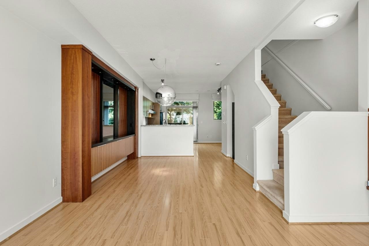 3-301 Klahanie Drive - 4