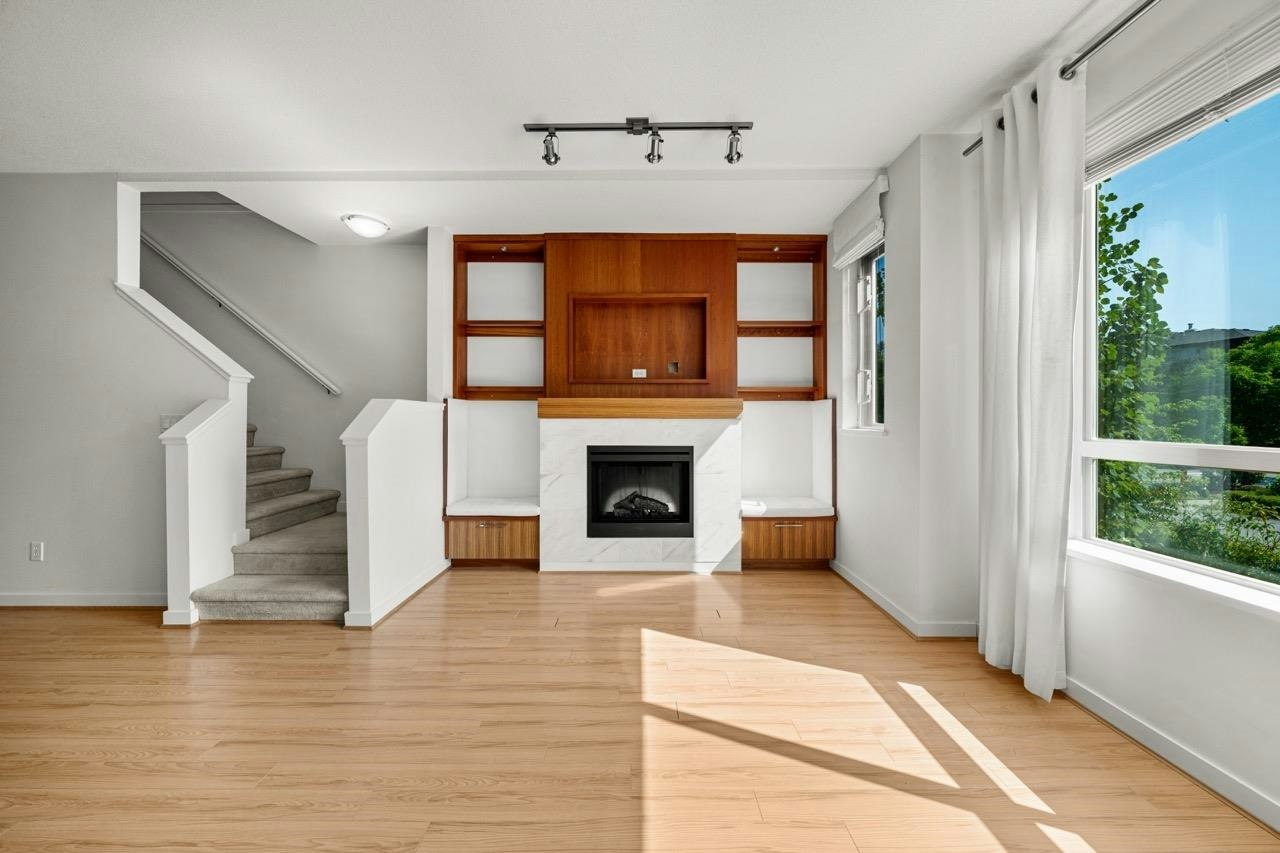 3-301 Klahanie Drive - 2