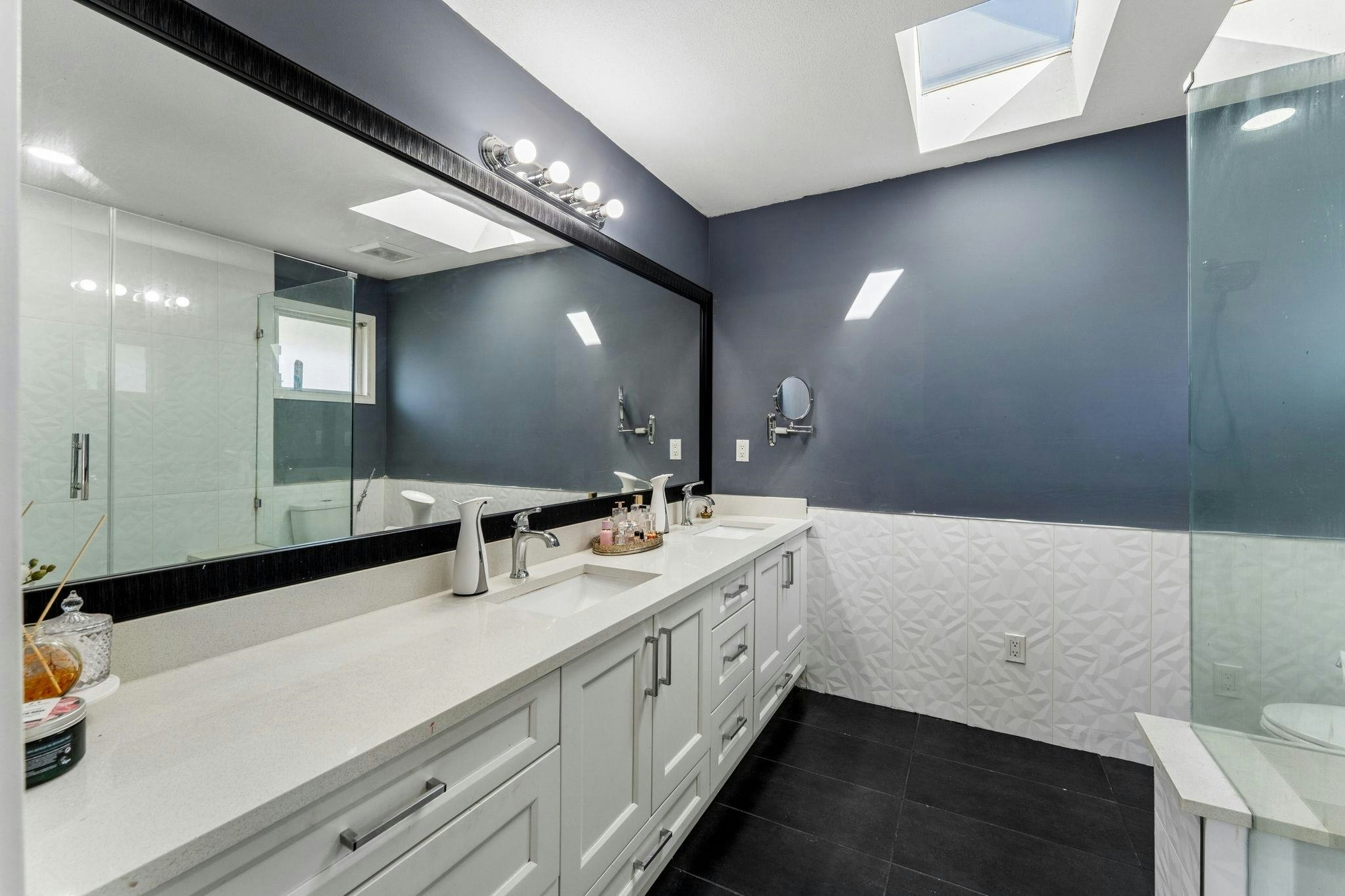 5933 137a Street, Surrey, BC, V3X 3K9 - 17