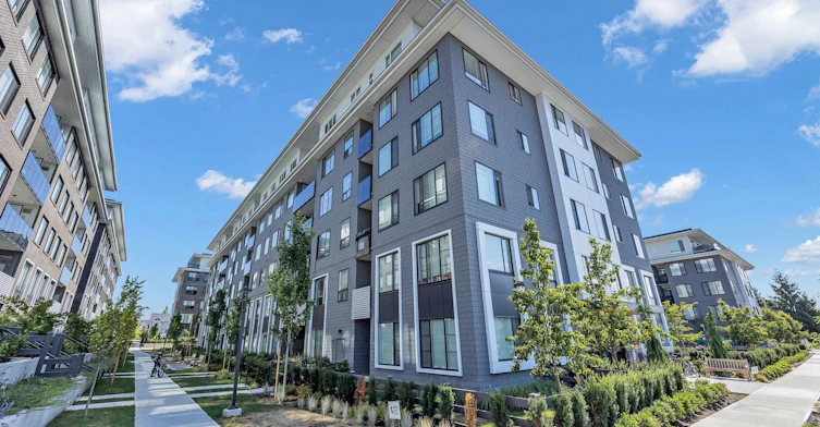302-15825 85 Avenue, Surrey, BC, V4N 6W9