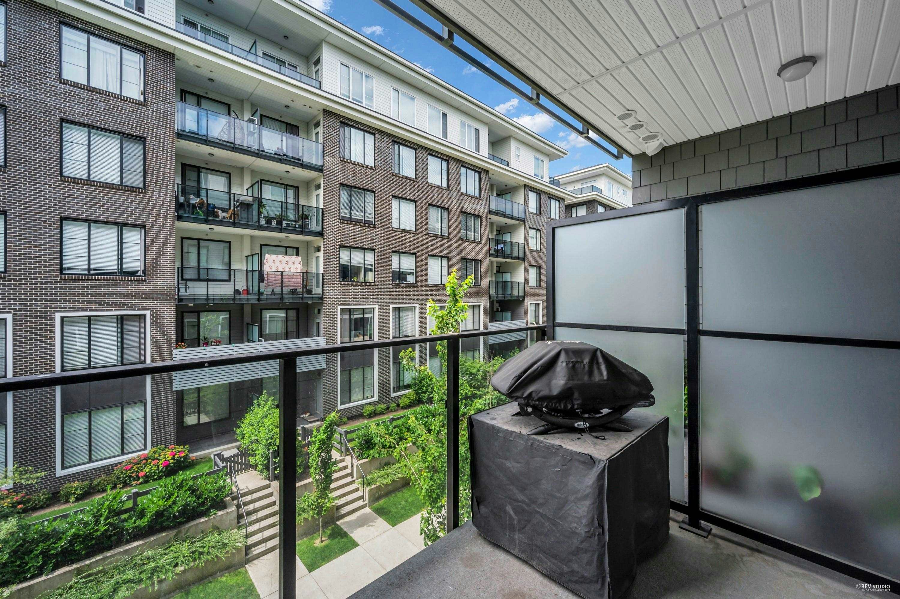 302-15825 85 Avenue, Surrey, BC, V4N 6W9 - 15