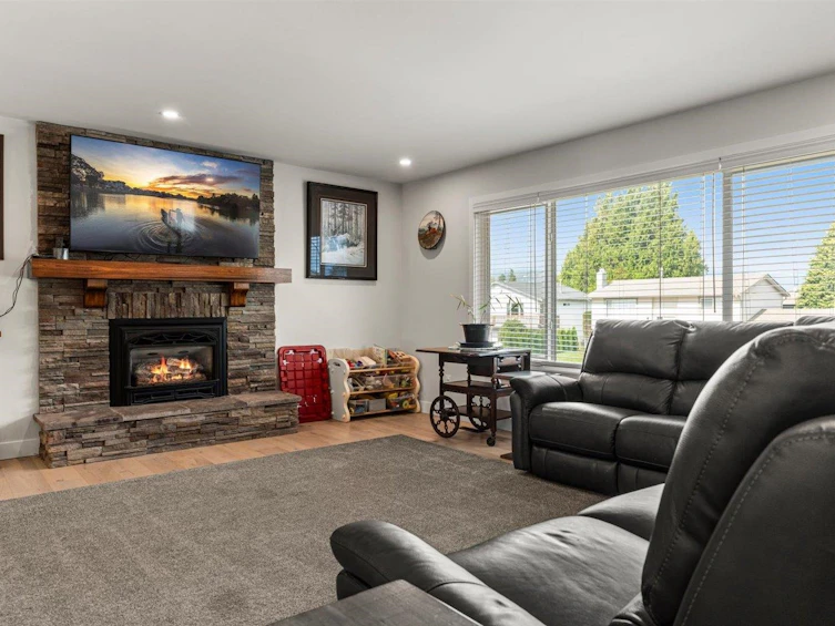 45188 Redwood Avenue, Chilliwack, BC, V2R 1W2 - 7